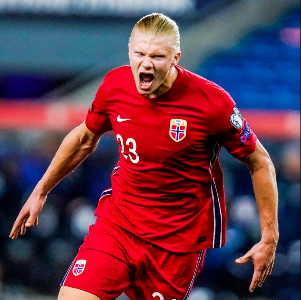 包含挪威队豪取北马其顿胜仗，晋级形势一片大好的词条